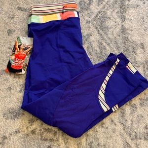 Lululemon NWT 2013 Sea Wheeze Run Inspire Crop